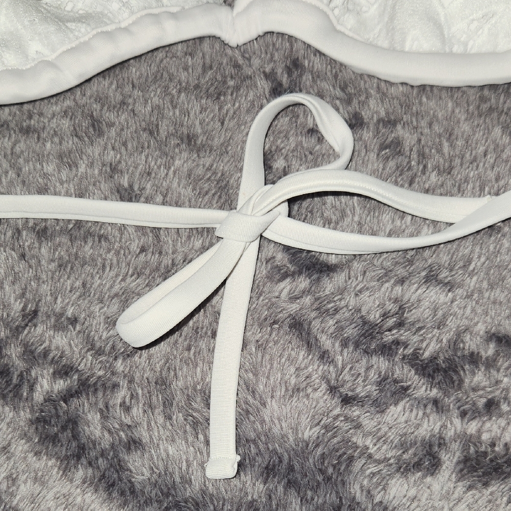 White Lace Triangle Bikini Top - Women's - Picture 5 of 8
